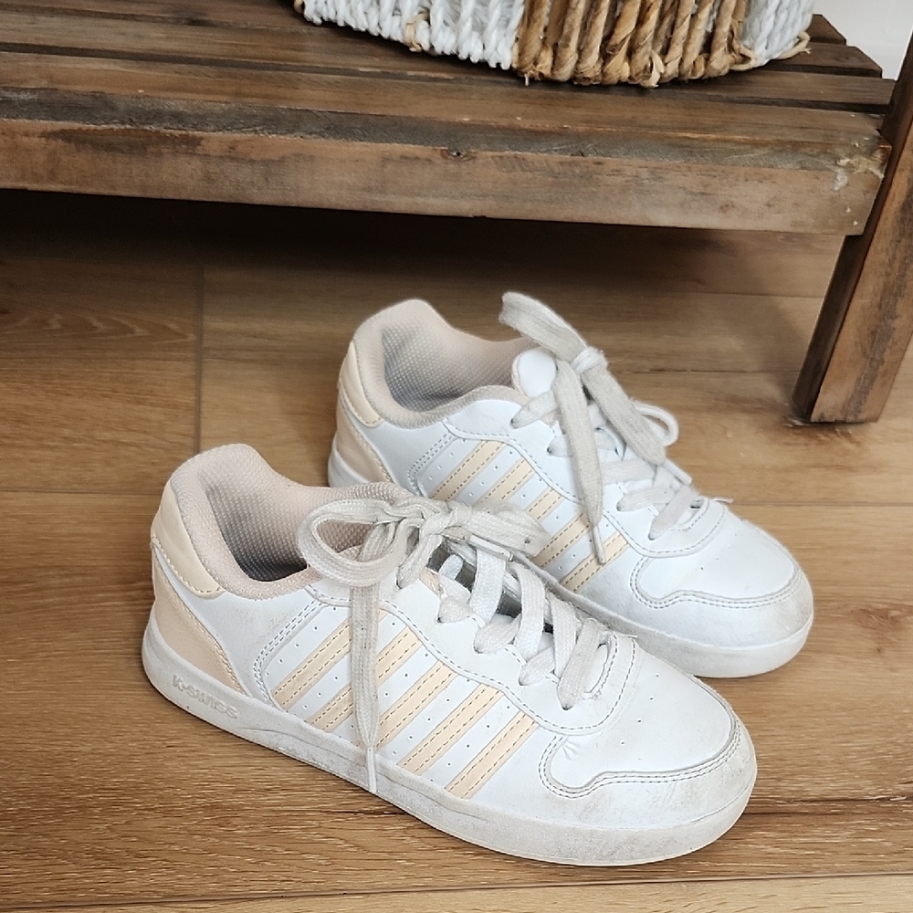 Kswiss Girls Sneakers, Size 2
